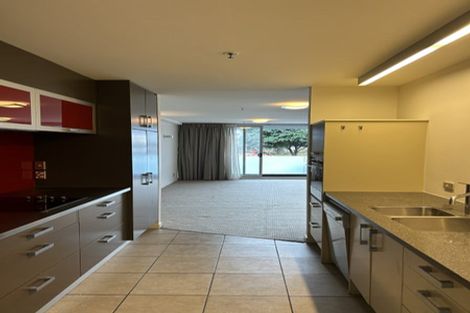 Photo of property in Aqua, 2/74 Oriental Parade, Oriental Bay, Wellington, 6011