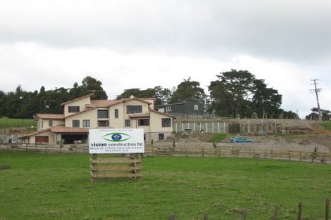 Photo of property in 52b Fork Road, Kumeu, 0891