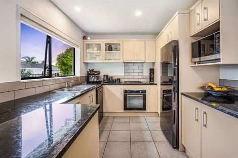 Photo of property in 68 South Kensington Way, Henderson, Auckland, 0612