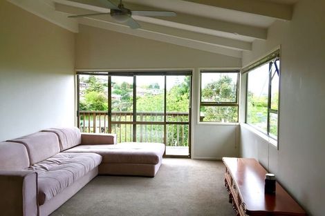 Photo of property in 84 Ayton Drive, Totara Vale, Auckland, 0629