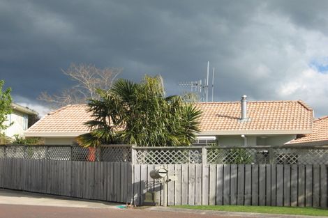 Photo of property in 14 Cloverlea Walk, Welcome Bay, Tauranga, 3112