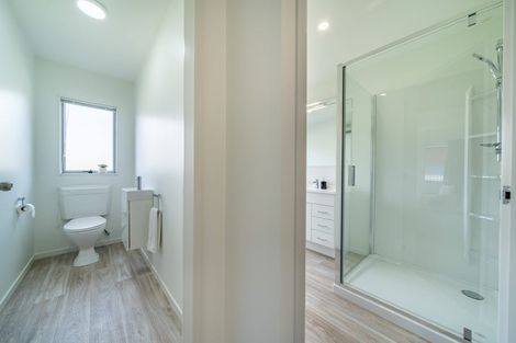 Photo of property in 12 Lanyon Place, Whitby, Porirua, 5024