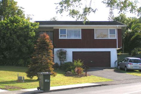 Photo of property in 74 Meadowvale Avenue, Forrest Hill, Auckland, 0620