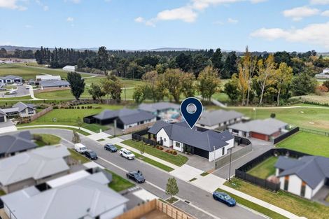 Photo of property in 28 Inch Crescent, Rangiora, 7400