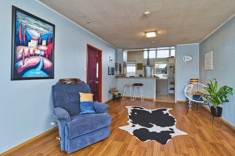 Photo of property in 56 Taradale Road, Marewa, Napier, 4110