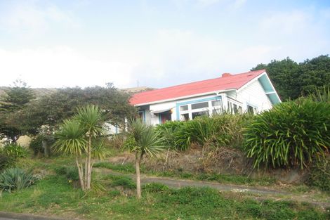 Photo of property in 32 Ocean Road, Paekakariki, 5034