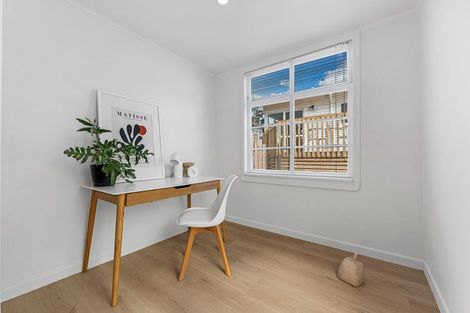 Photo of property in 36 Normandy Place, Henderson, Auckland, 0610