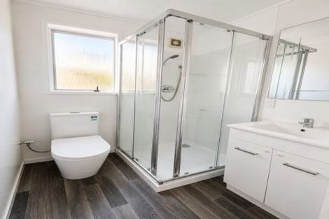 Photo of property in 1/21 Bonito Place, Bayview, Auckland, 0629