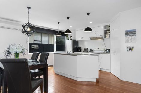 Photo of property in 1223 Papamoa Beach Road, Papamoa Beach, Papamoa, 3118