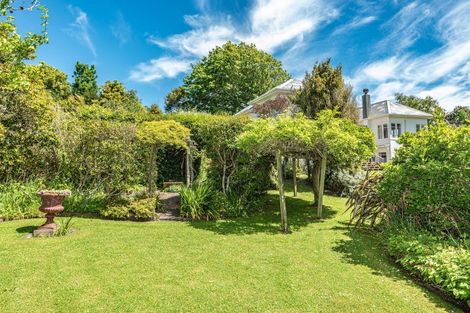 Photo of property in 2 Acton Place, Saint Johns Hill, Whanganui, 4500