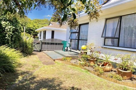 Photo of property in 2b Roys Road, Weymouth, Auckland, 2103