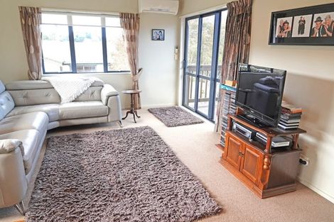 Photo of property in 12 Governor Grey Road, Snells Beach, 0920