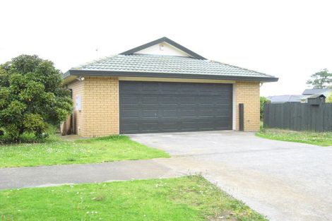 Photo of property in 1 Crossandra Drive, Mangere, Auckland, 2022