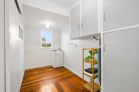 Photo of property in 247 Mangorei Road, Merrilands, New Plymouth, 4312