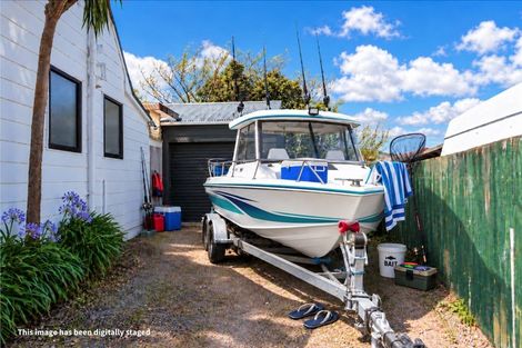 Photo of property in 25 Tobys Way, Waikanae Beach, Waikanae, 5036