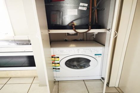 Photo of property in 2b/8 Crown Lynn Place, New Lynn, Auckland, 0600