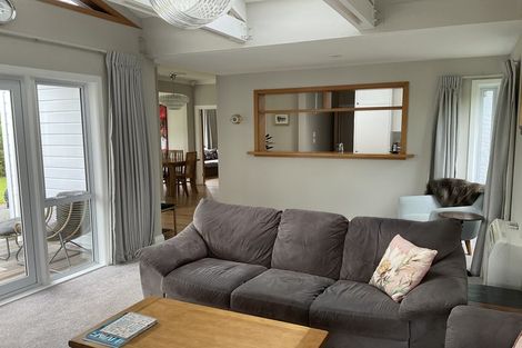 Photo of property in 399a Karori Road, Karori, Wellington, 6012