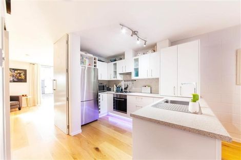 Photo of property in 8/46 West View Road, Westmere, Auckland, 1022