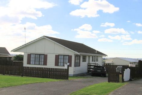 Photo of property in 19 Oreti Place, Clover Park, Auckland, 2019