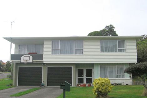Photo of property in 1 Saint Annes Square, Tawa, Wellington, 5028