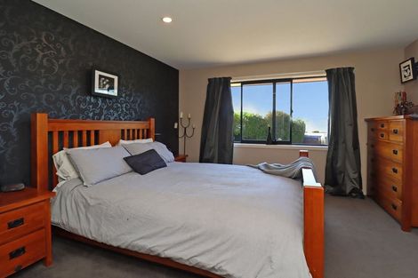 Photo of property in 9 Argyle Street, Weston, Oamaru, 9401