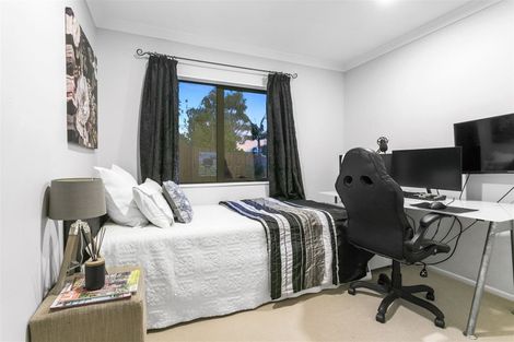 Photo of property in 52a Channel View Road, Campbells Bay, Auckland, 0630