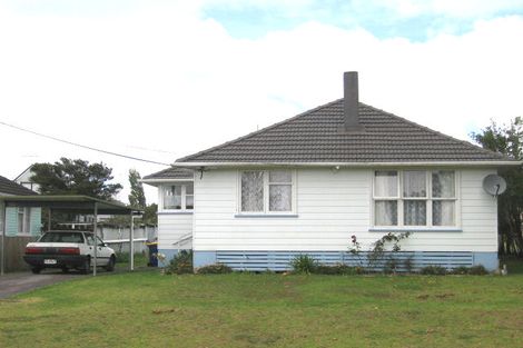 Photo of property in 34 Hayman Place, Beach Haven, Auckland, 0626