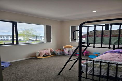 Photo of property in 83a Hutchinsons Road, Bucklands Beach, Auckland, 2014