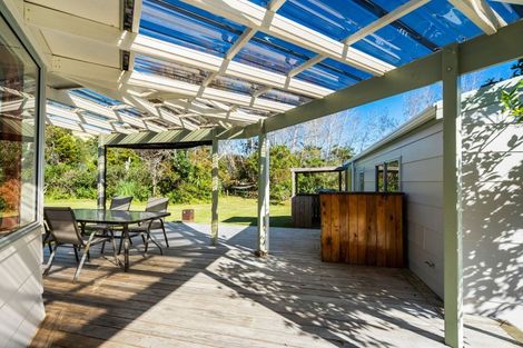 Photo of property in 117 Oakura Road, Oakura, Hikurangi, 0184