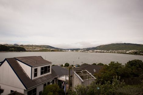 Photo of property in 15 Gloaming Hill, Titahi Bay, Porirua, 5022