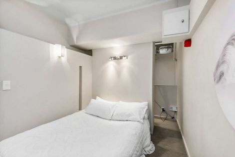 Photo of property in Stadium Garden Flats, 113/107 Thorndon Quay, Pipitea, Wellington, 6011