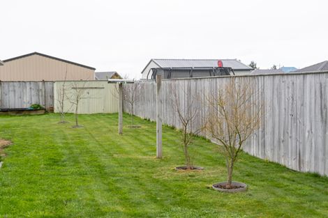 Photo of property in 27 Carrington Drive, Carterton, 5713