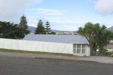 Photo of property in 81 Waiuta Street, Titahi Bay, Porirua, 5022