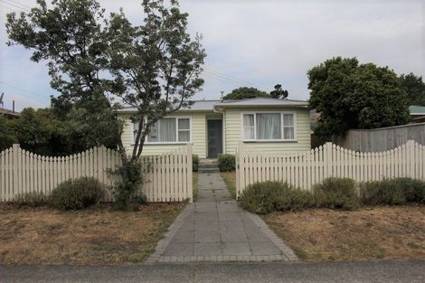 Photo of property in 59 Dale Road, Raumati South, Paraparaumu, 5032