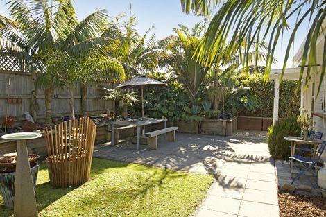 Photo of property in 9 Sea View Road, Leigh, Warkworth, 0985