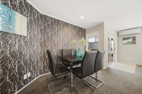 Photo of property in 1/28 Rochester Crescent, Somerville, Auckland, 2014