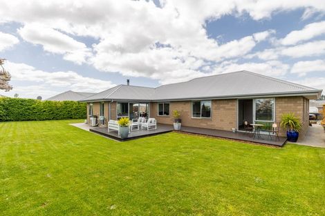 Photo of property in 13 Loeb Place, Rolleston, 7614