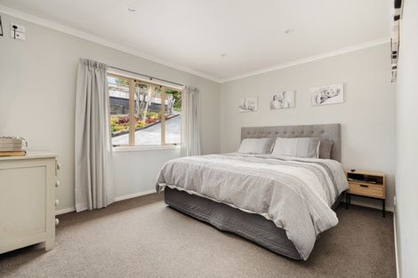 Photo of property in 16 Zachary Place, Welcome Bay, Tauranga, 3112