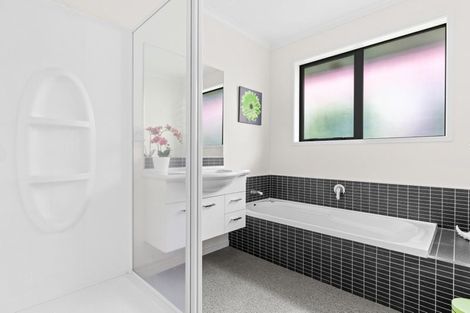 Photo of property in 6 Valley View, Bethlehem, Tauranga, 3110