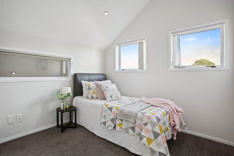 Photo of property in 28a Chesley Place, Half Moon Bay, Auckland, 2012