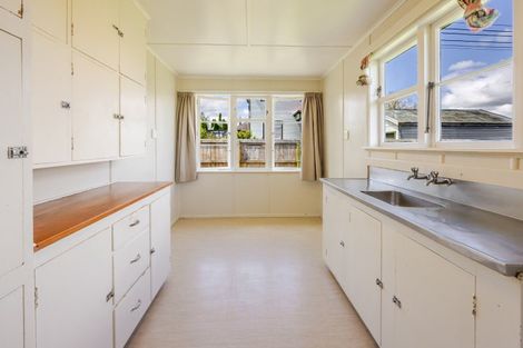 Photo of property in 20 Churchill Street, Waipukurau, 4200