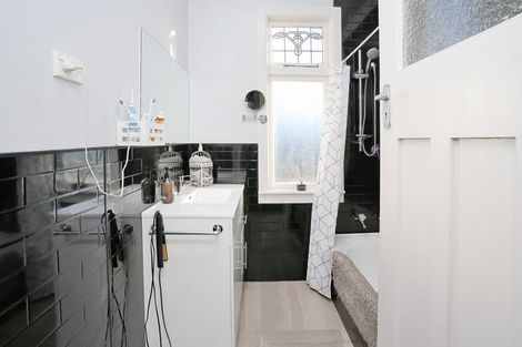 Photo of property in 364 Tay Street, Turnbull Thomson Park, Invercargill, 9810