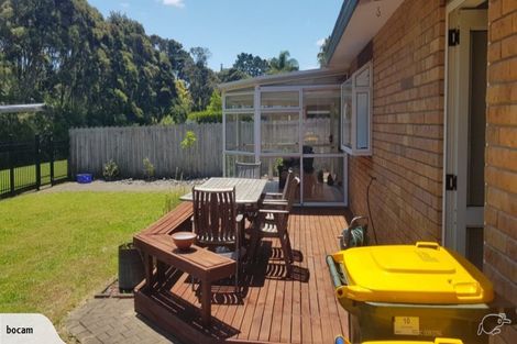 Photo of property in 10 Waimoko Glen, Swanson, Auckland, 0612