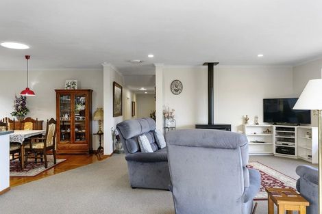 Photo of property in 55 Taharepa Road, Hilltop, Taupo, 3330