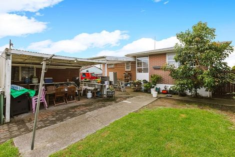 Photo of property in 37 Ferguson Street, Manurewa East, Auckland, 2102
