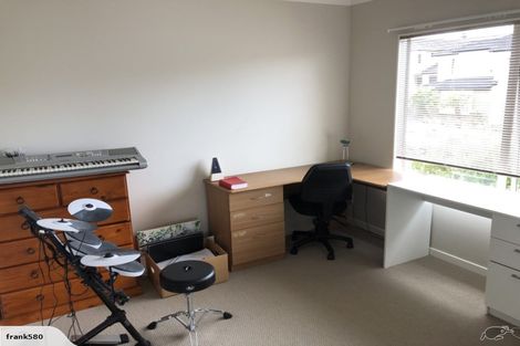 Photo of property in 8 Kouras Place, Flat Bush, Auckland, 2016