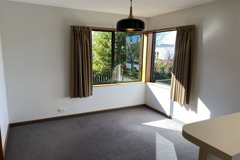 Photo of property in 2/5 Derenzy Place, Avonhead, Christchurch, 8042