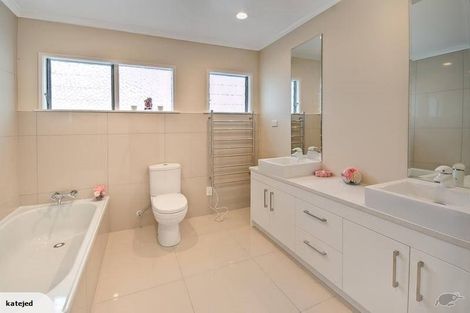 Photo of property in 75 Mountbatten Avenue, Hillcrest, Auckland, 0627