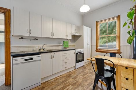 Photo of property in 18 Clare Street, Cambridge, 3434