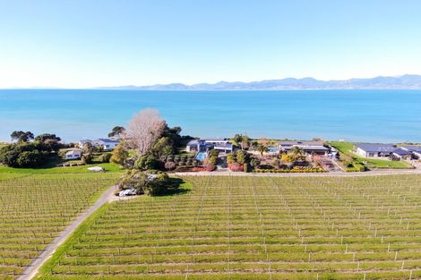 Photo of property in 76 Admirals Way, Ruby Bay, Mapua, 7173